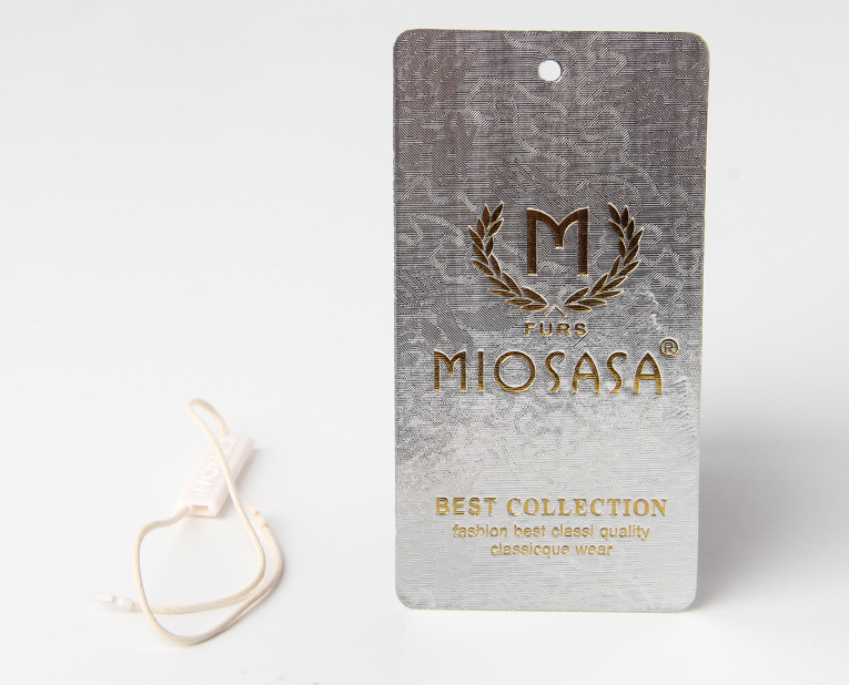 內(nèi)衣吊牌定做過(guò)程中，燙印不清晰不整齊的緣由