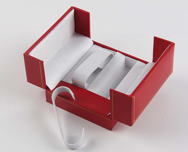 你的盒子油墨脫粉？看看手表包裝盒生產(chǎn)廠家是怎么解決的吧