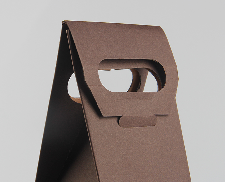 紅酒包裝盒生產(chǎn)廠家的膠輥是怎么避免擠壓性損耗的？