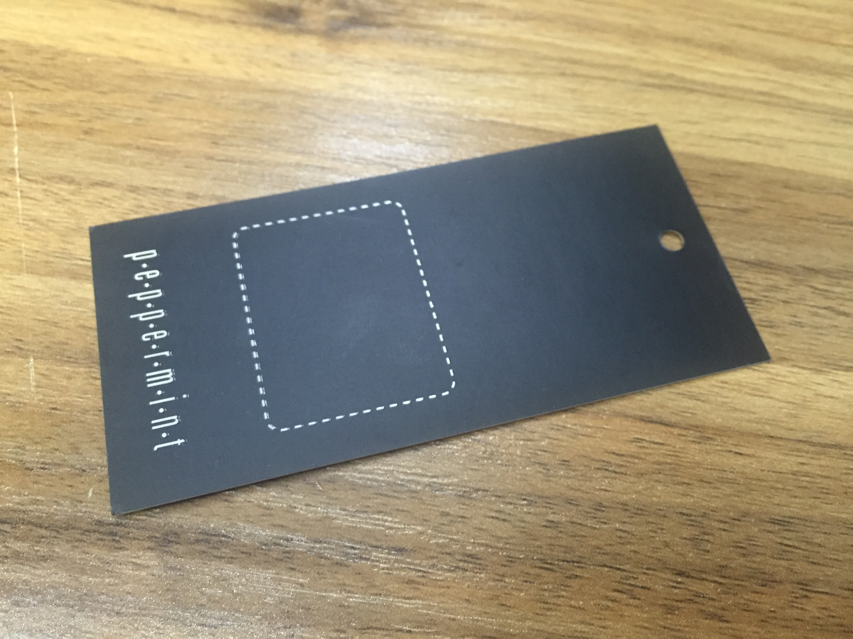 從t恤紙牌工廠回來的譚師傅，告訴我們他的苦逼經歷