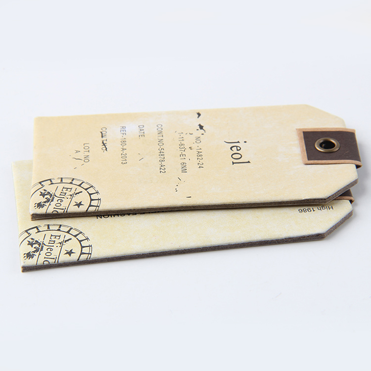 超越的自我，牛仔褲到了改變吊牌訂制材料的岔路