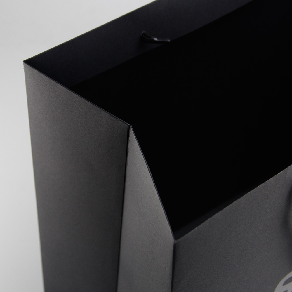 簡(jiǎn)單2點(diǎn)鑒別黑卡紙紙袋訂做效果是否健康 簡(jiǎn)單2點(diǎn)鑒別黑卡紙紙袋訂做效果是否健康