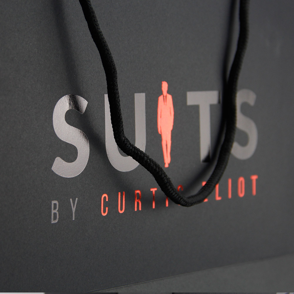 簡(jiǎn)單2點(diǎn)鑒別黑卡紙紙袋訂做效果是否健康 簡(jiǎn)單2點(diǎn)鑒別黑卡紙紙袋訂做效果是否健康